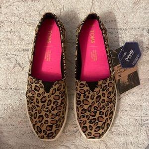 Toms 7.5 Animal Print